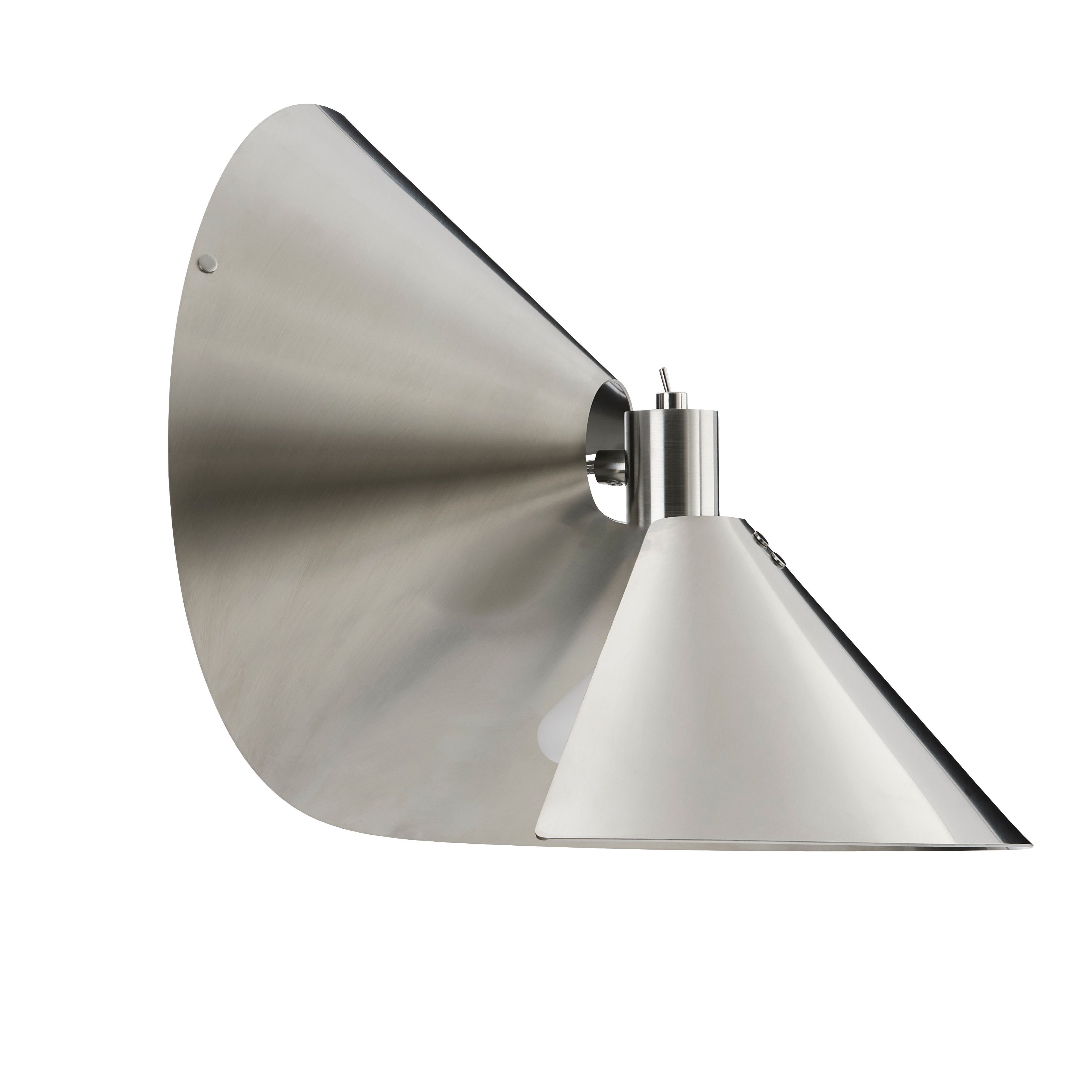 PEEL wall lamp